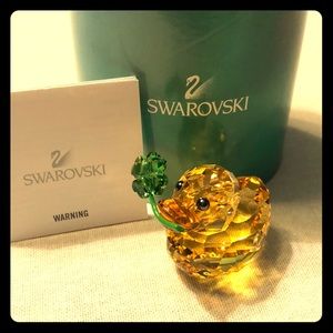 Swarovski crystal duck, with clover.